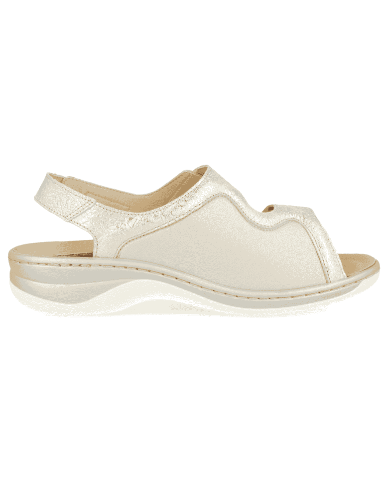 Julia 2019 Silver, wide and comfortable sandal,...