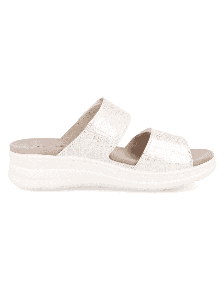 Comfortable sandal, with removable insole....