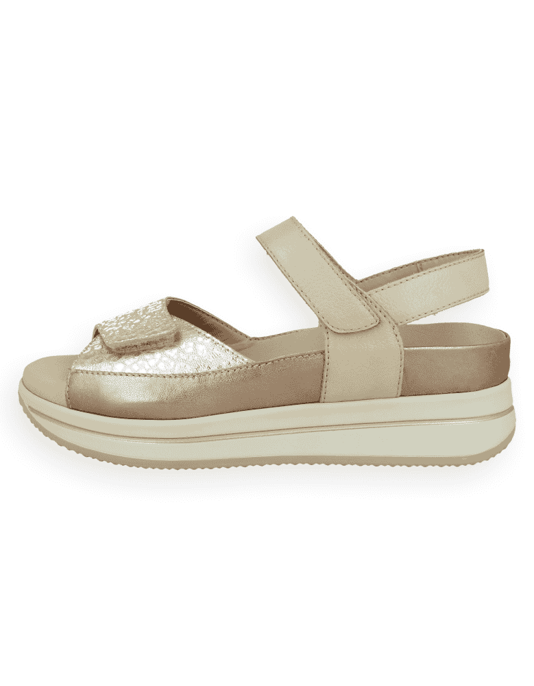 Sandalia Gila Oro D'Torres® | Horma amplia y...